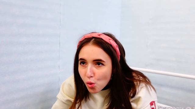 Как пронести ЕДУ в БОЛЬНИЦУ? Веселые трюки с едой) смотреть онлайн