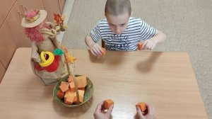 Игра для детей на развитие слухового внимания "Поиграем - постучим"