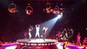 Britney Spears - Circus (LIVE in LOS ANGELES)
