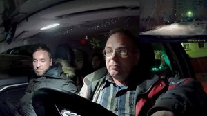 Давай вези или... Я тебя уволю...