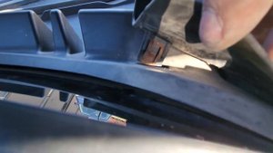 Ford Escape - CABIN AIR FILTER REPLACEMENT / REMOVAL (2008 - 2012)