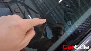 Защита лобового стекла, спасет ли пленка стекло?