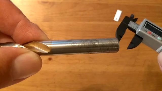 Маленький цифровой штангельциркуль из магазина GearBest. смотреть онлайн