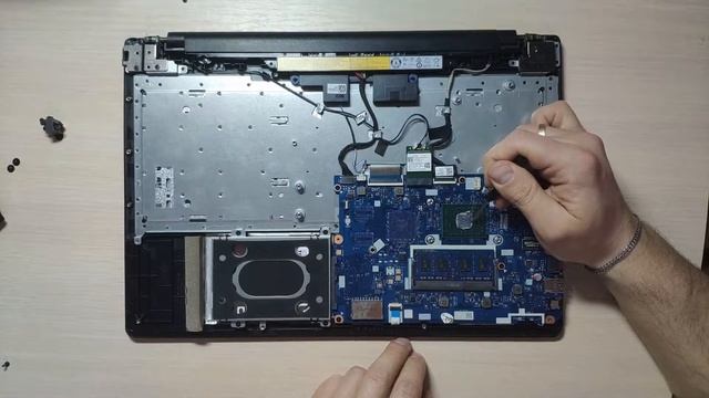 Разборка/сборка и чистка Lenovo IdeaPad 110-15ACL (Cleaning and Disassemble Lenovo 110-15ACL)