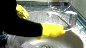 Как очистить кухонную раковину без химии за 5 минут!