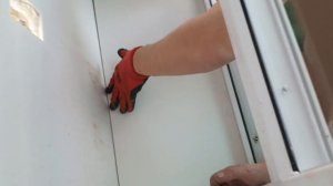 шкафчик под окном