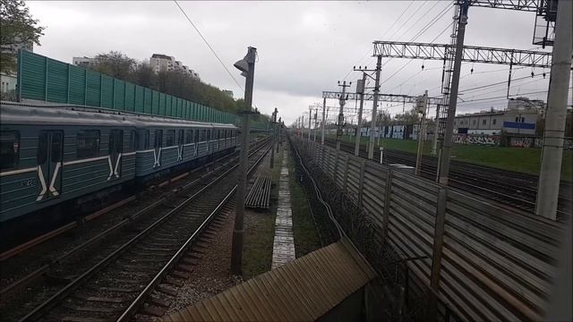 81-717/714 "Номерной" на перегоне "Рязанский проспект" - "Выхино" смотреть онлайн