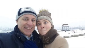 Люди осуждали пожилого профессора за роман с 17- летней студенткой: как они живут сегодня