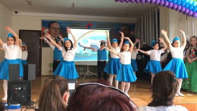 Школа14, 2Ч класс...Танец Стюардесс✈️