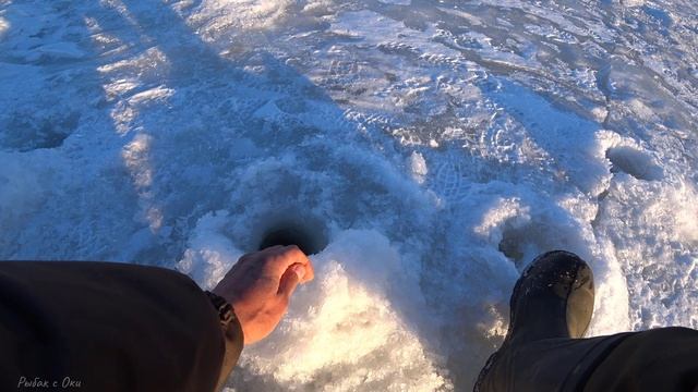 Отличный клев на закрытие Зимней Рыбалки на Оке в МАРТЕ 2022! смотреть онлайн