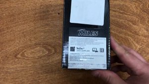 Шкода Рапид 2018.  Распаковка передних тормозных колодок.