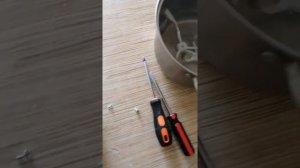 Как выпрямить усики щётки роботу пылесосу за 2 минуты