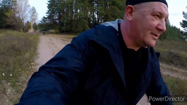 Лес Песок Ветер Велосипеды смотреть онлайн