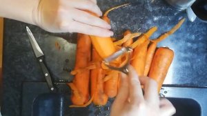 Как чистить морковь?