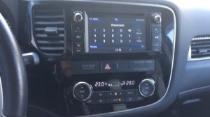 Mitsubishi Outlander 2013 демонстрация штатного головного устройства