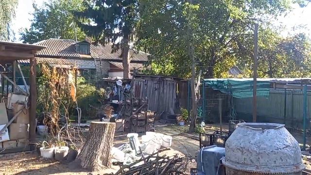 Бюджетный сарай  часть 3 , выравниваем стойки с помощью водяного уровня