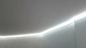 Закарнизная подсветка потолка