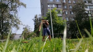 Тренировка с гирей 24 кг для проработки груди и плечей