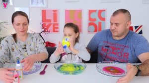 ХВАТАЙ только Два на ТРОИХ Слайм Челлендж | Чао Юля