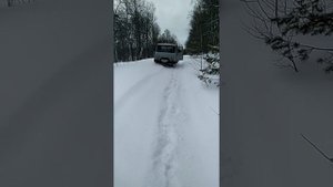 уаз головастик 3303 по глубокому снегу.