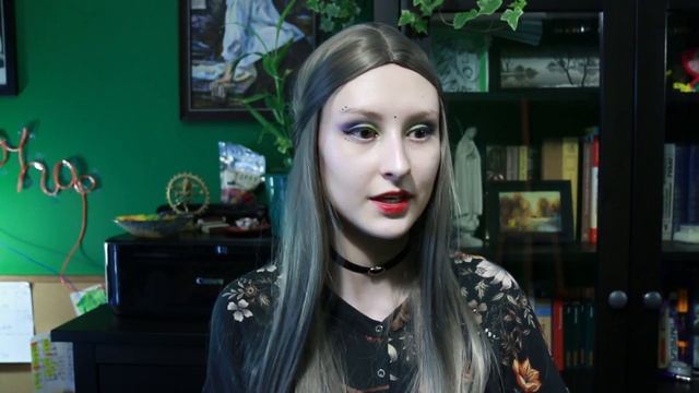 Еву бомбит: НЕУДАЧНАЯ татуировка! СТОИТ ЛИ? смотреть онлайн