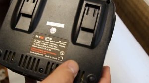 Зарядное устройство SKYRC D100