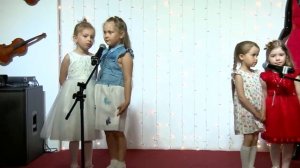 Вокальный ансамбль дети 5-6 лет "ДРУЖБА КРЕПКАЯ"