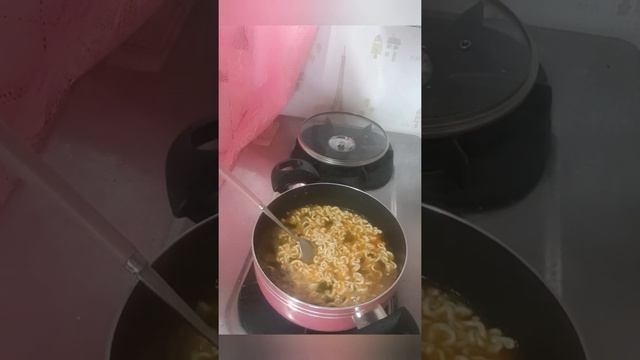 ????: Как варить рамен. Корейская кухня. Жизнь и работа в Корее. смотреть онлайн