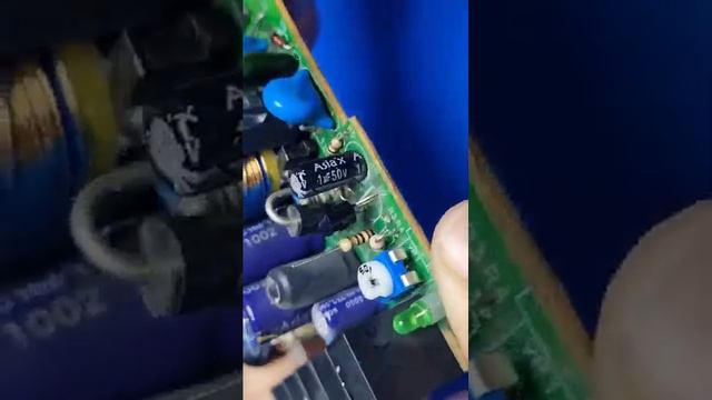 A Simple Trick to Get Variable Voltage from Any Fixed Output Power Supply! #shorts #zaferyildiz [HEF