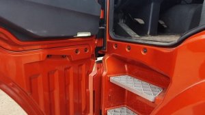 КИТАЙСКИЕ ГРУЗОВИКИ SHACMAN And HONGYAN. ВИДЕО ОБЗОР. ПО НАЛИЧИЮ И ПОД ЗАКАЗ