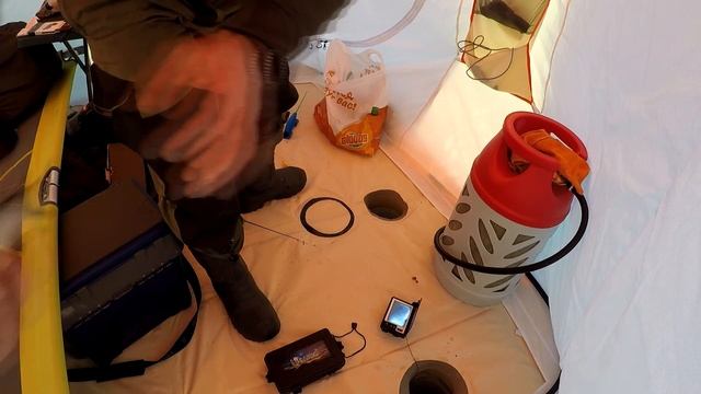 Зимняя рыбалка весной с ночевкой на Вселуге. смотреть онлайн