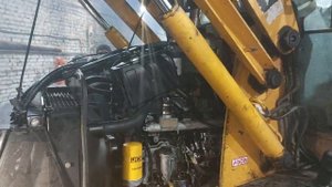 поменяли ТНВД на JCB 3CX