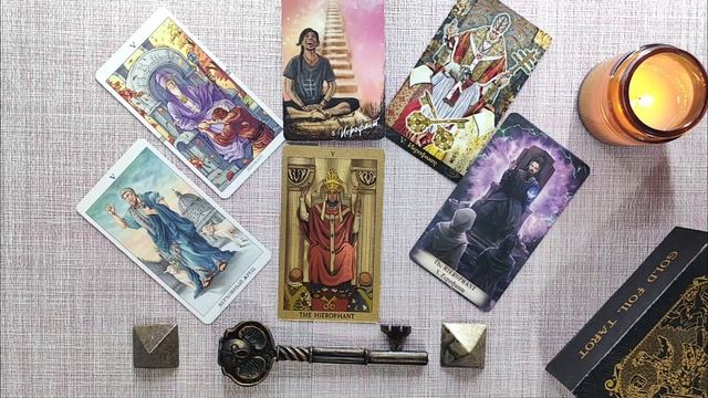 ?Самый подробный обзор?Старший аркан Иерофант, переносим карту на бытовой план. (Тайм код) смотреть онлайн