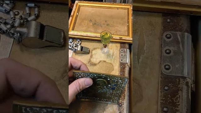 Продали вещи бабушки, чтобы сыграть свадьбу смотреть онлайн