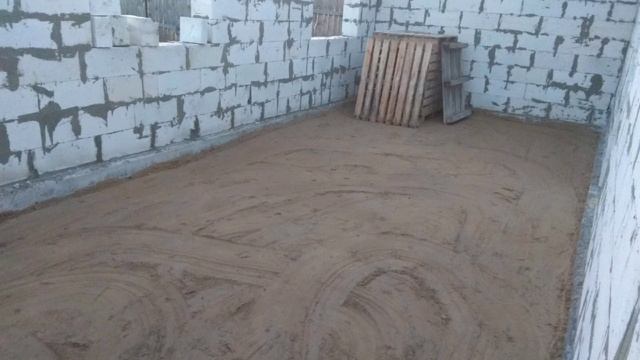 Черновая стяжка. Пол по грунту