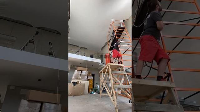 3 мастера,высота 6,8м, 1 пушка и вышка тура #натяжныепотолки #потолкиспб #kraab #krismo_spb смотреть онлайн