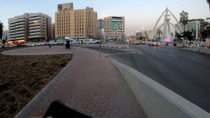 Русский лох!!! Купи айфон!Дейра бедный район Дубая