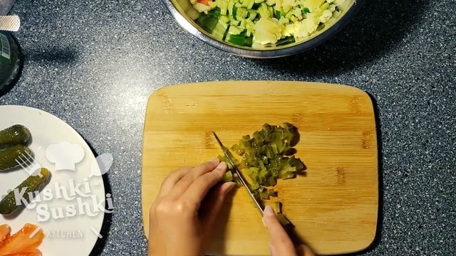 Пикантный вкус из обычных ингредиентов. Рецепт вкусного салата. смотреть онлайн