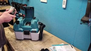 Makita DVC750LZ - X1 Unboxing