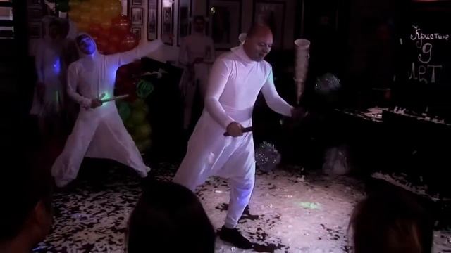 Световое шоу на новый год. Новогодняя сказка. Бумажное шоу +7 499 4081215 смотреть онлайн