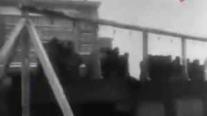 Казнь немцев в Ленинграде у к-т 'Гигант', пл. Калинина, 5 января 1946