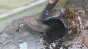 #чугунныйтройникзамена Замена чугунного тройника канализации.