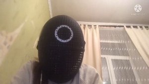 Обзор на маску из *Игра в Кальмара*