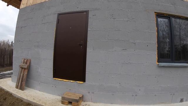 Установили гаражные ворота. Вскрыли полы. смотреть онлайн