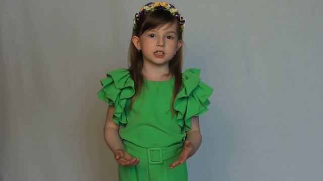 Ю. Мориц «Чтоб летали мы все и росли» - читает Ксения Елисеева (16.05.2023) смотреть онлайн