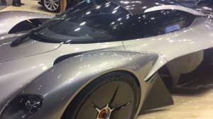 Новейший гиперкар Aston Martin Valkyrie