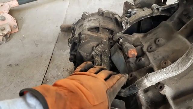 VW T4 1.8T Eurovan swap adaptando la transmisión al motor #4 смотреть онлайн