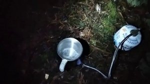 Быстрое укрытие от дождя и газовая горелка.