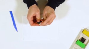 Канцелярия LORI. Смешиваем цвета пластилина. Как сделать серый цвет.