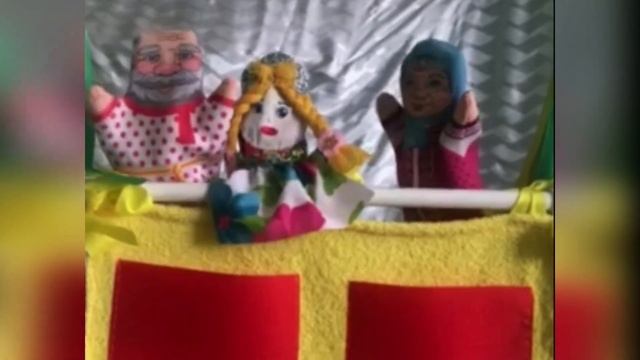 Русская сказка «Снегурочка». Читают  Мария и Анелия Уржунцевы